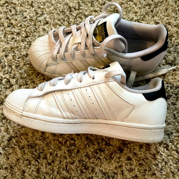 Adidas superstar - Picture 1 of 3